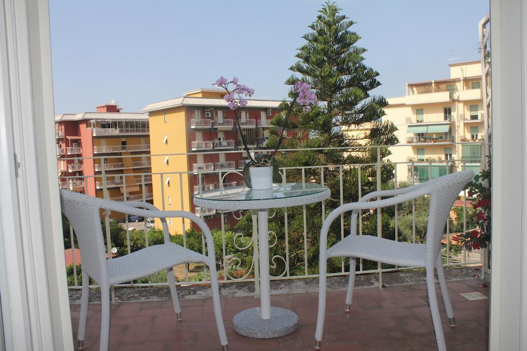 B&B Il Giglio Bianco Sorrento Exterior photo